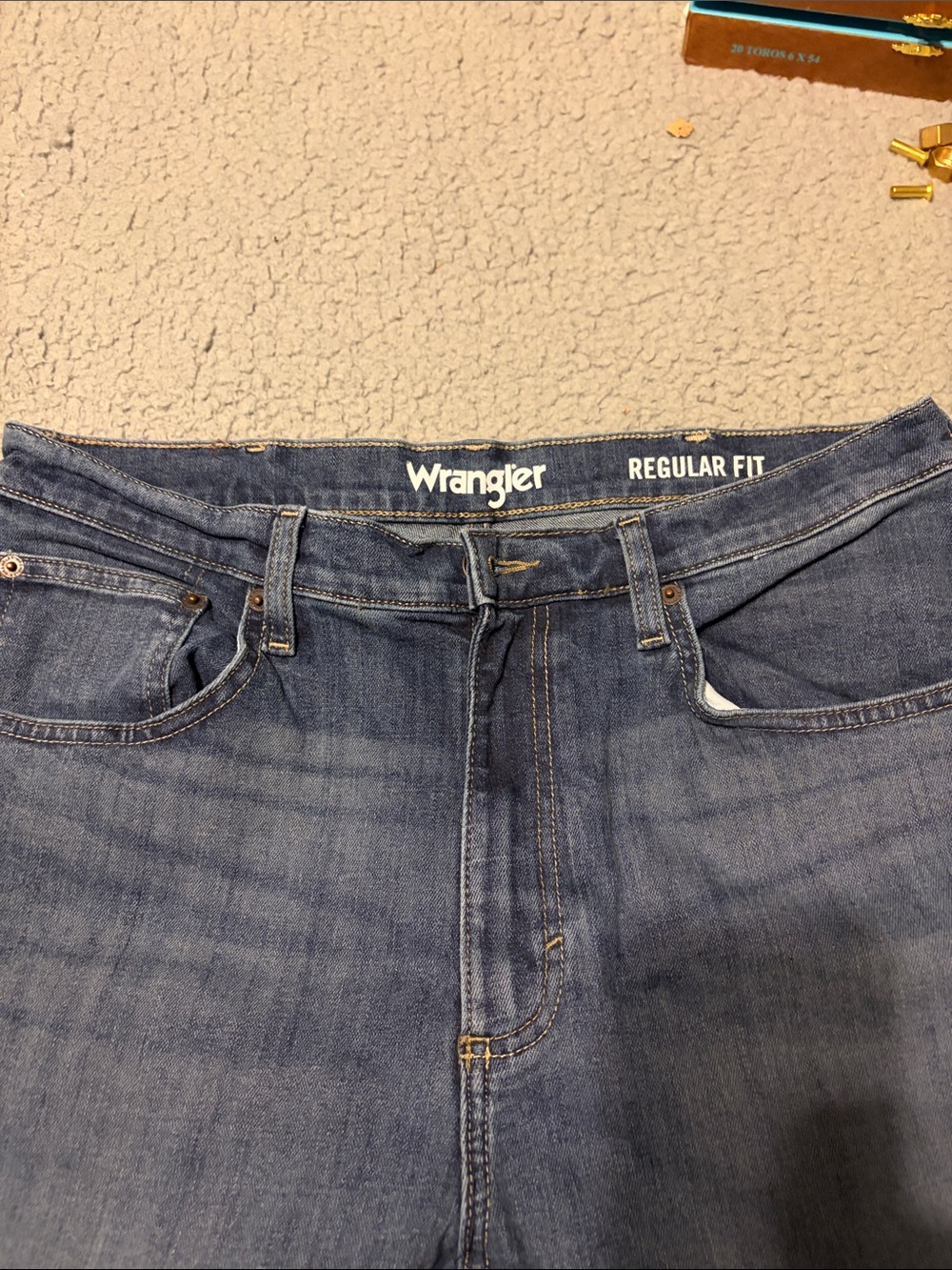 Wrangler Men’s Relaxed Fit Blue Jeans 34x30
